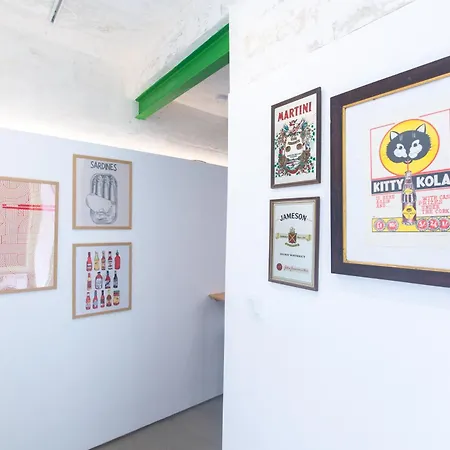 アパート With Lush Yard - *